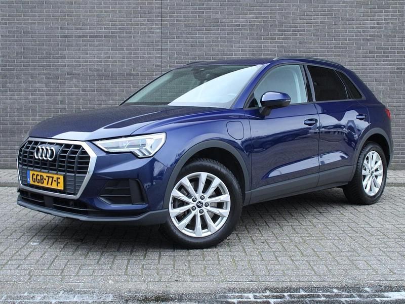 Blauw (metallic) Occasion 2021 Audi Q3 SUV | € 28.950 (Super prijs) - Afbeelding 1/4
