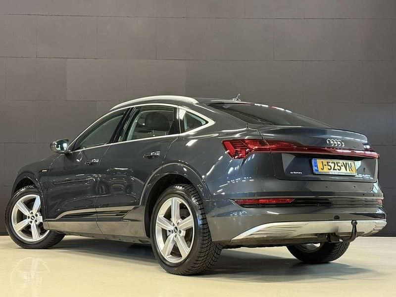 Occasion Audi e-tron Sportback Business 300 kW (409 PK) 2020 Grijs, metallic lak SUV