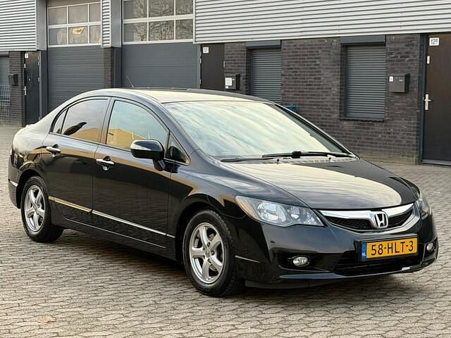 Zwart Occasion 2009 Honda Civic Hybrid Sedan | € 3.945 (Eerlijke prijs) - Afbeelding 1/4