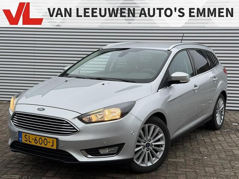 Grijs (metallic) Occasion 2018 Ford Focus Titanium Stationwagen | € 9.948 (Super prijs) - Afbeelding 1/4