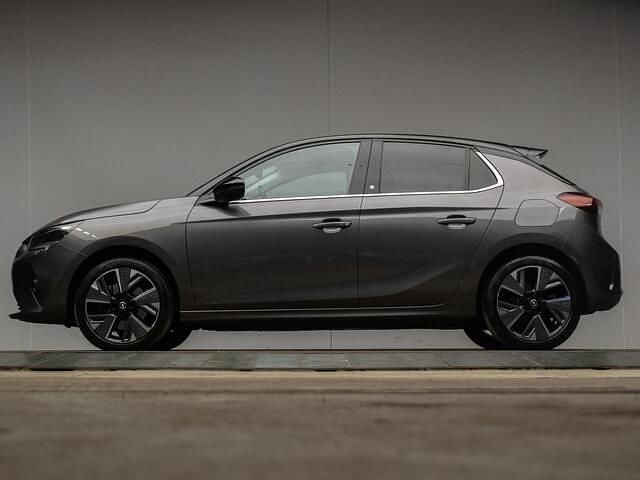 Grijs Gebruikt 2020 Opel Corsa-e Elegance Hatchback | € 12.945 (Eerlijke prijs) - Afbeelding 1/4