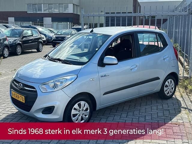 Grijs Gebruikt 2013 Hyundai i10 Hatchback | € 4.490 (Eerlijke prijs) - Afbeelding 1/4