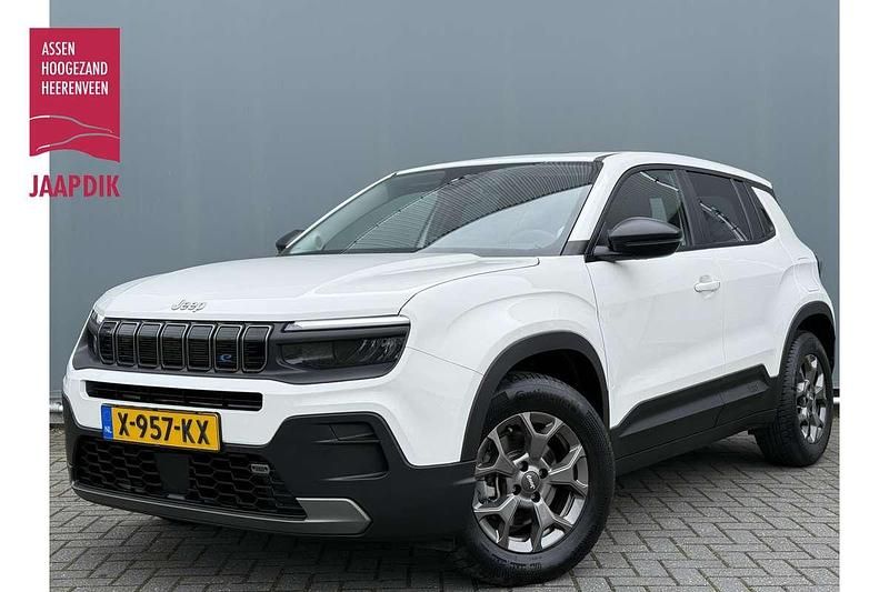 Wit Occasion 2023 Jeep Avenger EV Longitude SUV | € 22.899 (Goede deal) - Afbeelding 1/3