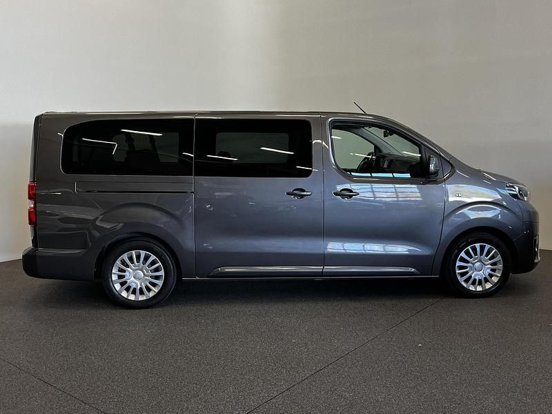 Grijs Gebruikt 2022 Toyota Proace Van | € 41.890 - Afbeelding 1/1