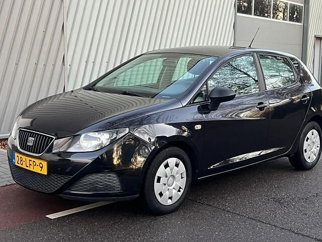 Zwart Gebruikt 2010 Seat Ibiza Hatchback | € 2.950 (Goede deal) - Afbeelding 1/4