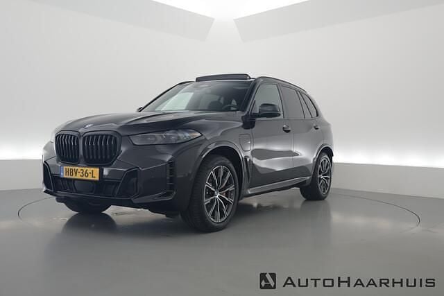 Zwart Gebruikt 2024 BMW X5 M Sport SUV | € 99.750 (Eerlijke prijs) - Afbeelding 1/4