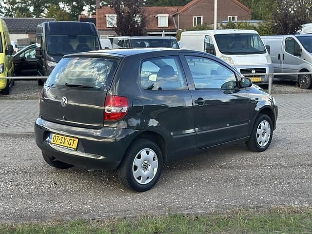 Occasion VW Fox Trendline 54 PK (39 kW) 2006 Grijs Hatchback