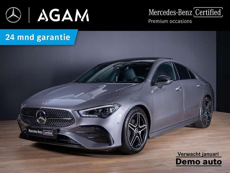 Grijs Occasion 2025 Mercedes CLA180 Business Sedan | € 44.950 - Afbeelding 1/4