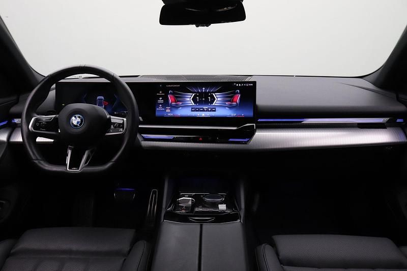 Occasion BMW 530e M Sport 190 PK (139 kW) 2024 Grijs (metallic) Sedan