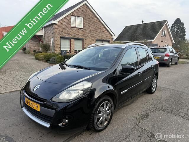 Occasion Renault Clio GrandTour Authentique 88 PK (64 kW) 2012 Zwart Stationwagen