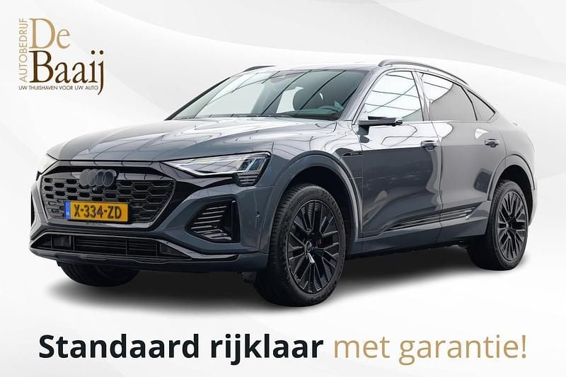 Grijs Gebruikt 2023 Audi Q8 Sportback e-tron Ambiente SUV | € 56.950 - Afbeelding 1/4