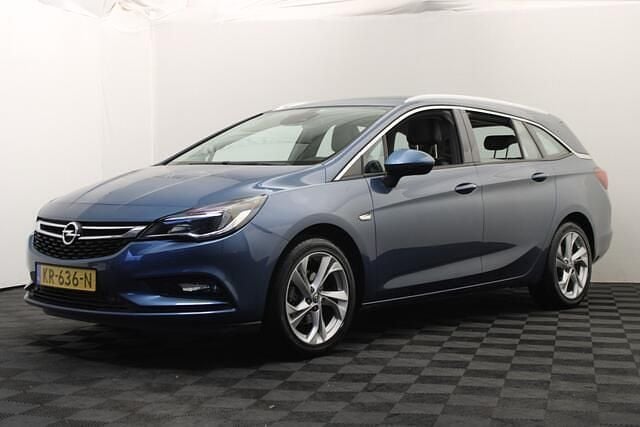 Blauw (metallic) Gebruikt 2016 Opel Astra Innovation Stationwagen | € 8.450 (Eerlijke prijs) - Afbeelding 1/4