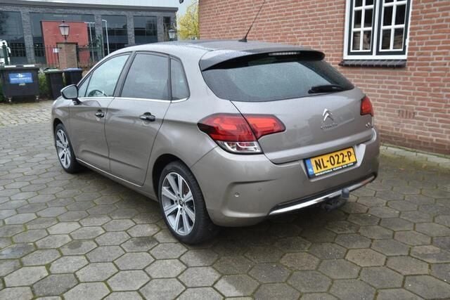Occasion Citroën C4 PureTech 131 PK (96 kW) 2016 Grijs, metallic lak Hatchback
