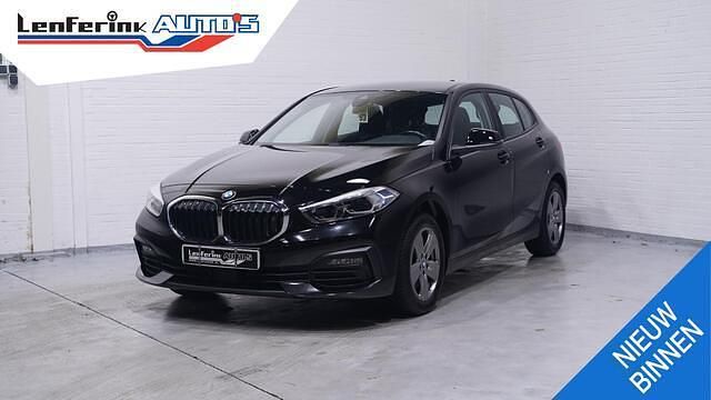 Occasion BMW 118 Advantage 136 PK (100 kW) 2022 Zwart Hatchback
