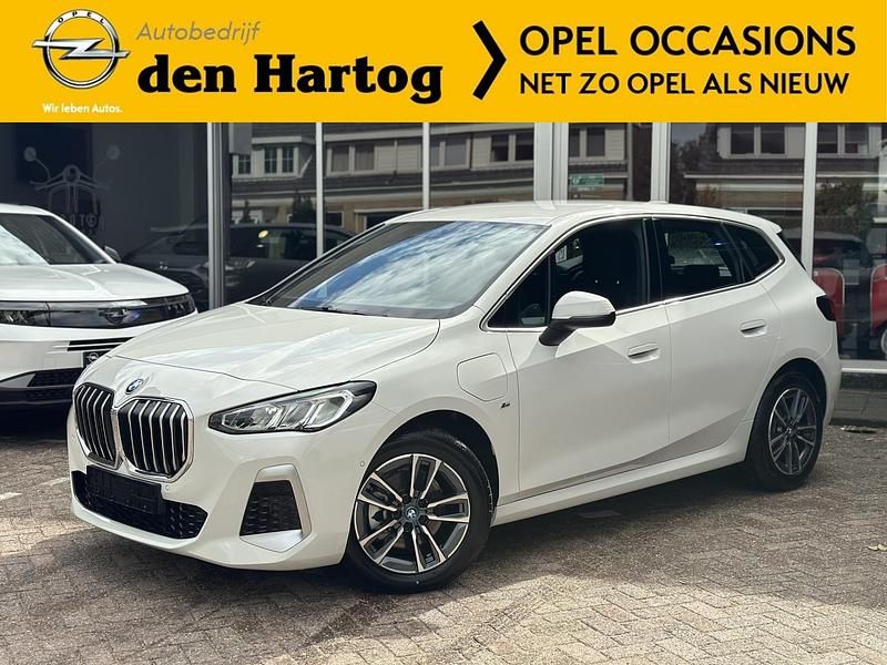 Wit Gebruikt 2024 BMW 225 Active Tourer M Sport MPV | € 38.950 (Super prijs) - Afbeelding 1/4