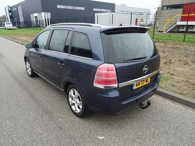 Occasion Opel Zafira Cosmo 150 PK (110 kW) 2006 Grijs MPV