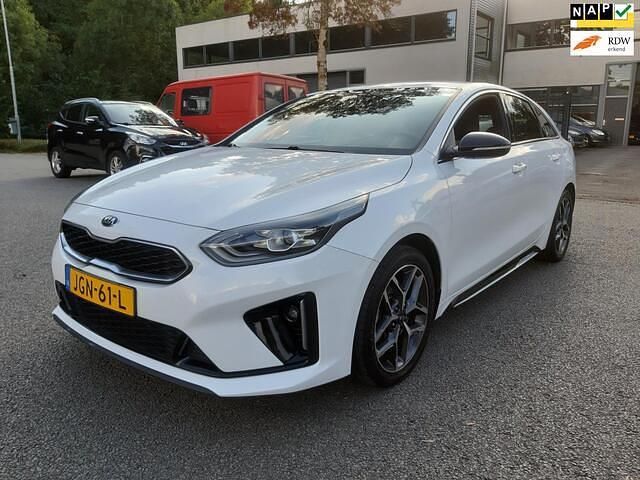 Wit Gebruikt 2020 Kia ProCeed GT-Line Hatchback | € 16.999 (Goede deal) - Afbeelding 1/4