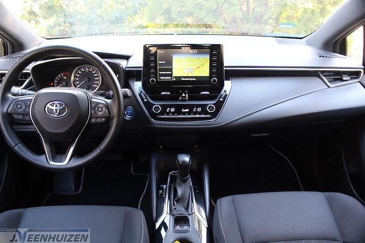 Occasion Toyota Corolla Business Edition 120 PK (88 kW) 2020 Zwart Hatchback