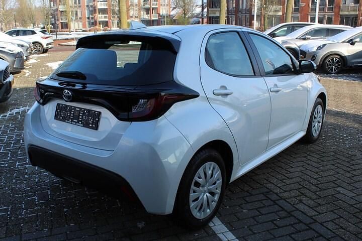 Occasion Toyota Yaris Hybrid Active 2022 Wit Hatchback