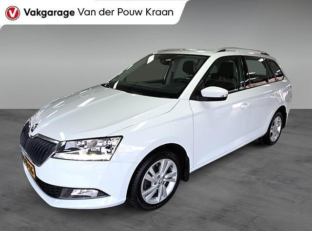 Wit Gebruikt 2019 Skoda Fabia Style Stationwagen | € 10.750 (Eerlijke prijs) - Afbeelding 1/4
