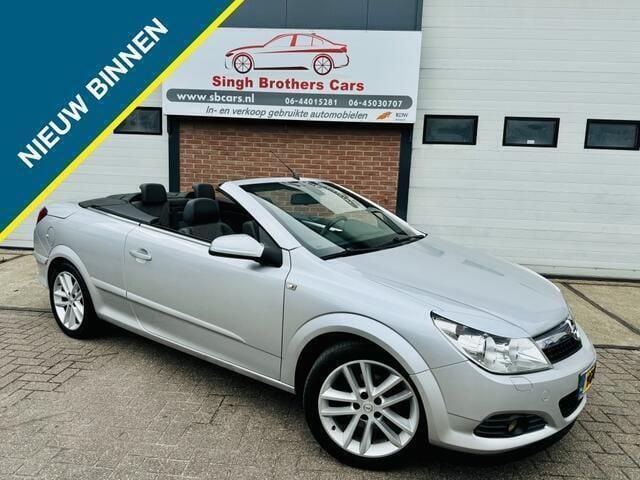Grijs Gebruikt 2007 Opel Astra Cabriolet Cabriolet | € 4.999 (Eerlijke prijs) - Afbeelding 1/4