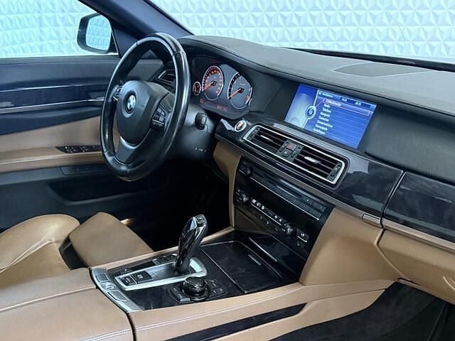 Occasion BMW 740 327 PK (240 kW) 2008 Grijs Sedan