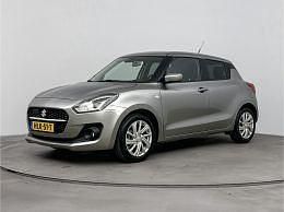 Grijs metallic Gebruikt 2024 Suzuki Swift Limited Hatchback | € 18.400 (Eerlijke prijs) - Afbeelding 1/3