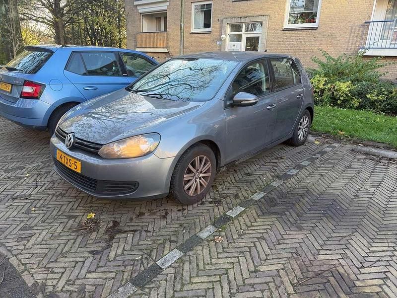 Grijs Gebruikt 2012 VW Golf VII Edition Hatchback | € 3.950 (Super prijs) - Afbeelding 1/4
