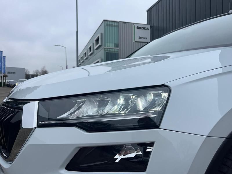 Occasion Skoda Karoq Selection 150 PK (110 kW) 2025 Wit (metallic) SUV