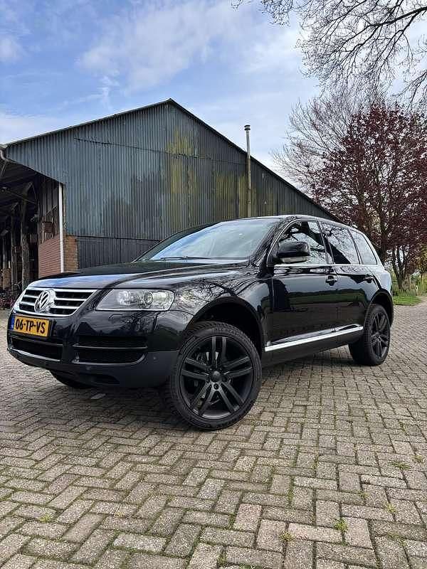 Zwart Gebruikt 2007 VW Touareg SUV | € 12.950 - Afbeelding 1/4