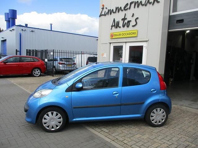 Blauw, metallic lak Gebruikt 2007 Peugeot 107 Hatchback | € 1.650 (Eerlijke prijs) - Afbeelding 1/4
