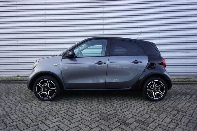 Occasion Smart ForFour Passion 71 PK (52 kW) 2016 Grijs (metallic) Hatchback