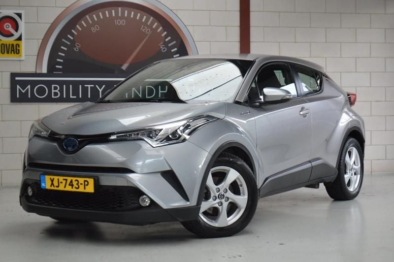 Grijs (metallic) Gebruikt 2017 Toyota C-HR+ SUV | € 16.880 - Afbeelding 1/4