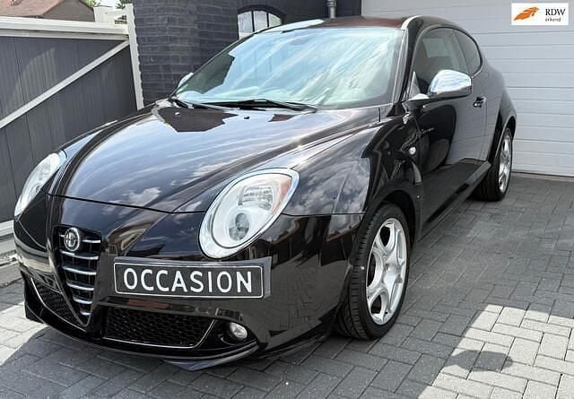 Zwart Gebruikt 2011 Alfa Romeo MiTo Distinctive Hatchback | € 5.499 (Eerlijke prijs) - Afbeelding 1/4