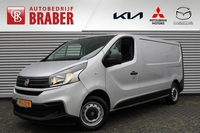 Grijs Gebruikt 2020 Fiat Talento Basis Van | € 19.450 - Afbeelding 1/4