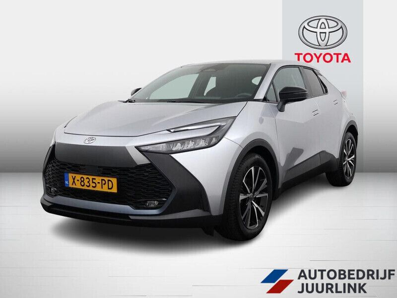 Grijs, metallic lak Gebruikt 2024 Toyota C-HR SUV | € 34.299 (Super prijs) - Afbeelding 1/4