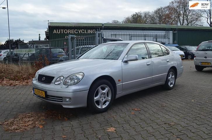 Gebruikt 1998 Lexus GS300 Sedan | € 6.250 - Afbeelding 1/4