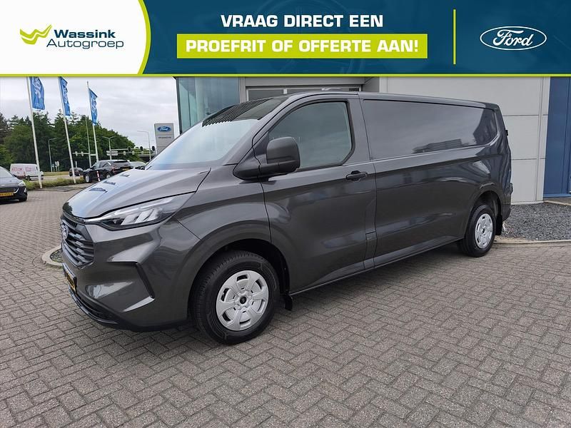 Grijs Gebruikt 2024 Ford Transit Custom Trend Van | € 34.449 (Super prijs) - Afbeelding 1/4