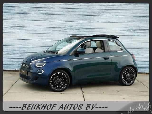 Blauw Gebruikt 2020 Fiat 500e La Prima Cabriolet | € 18.950 (Eerlijke prijs) - Afbeelding 1/4