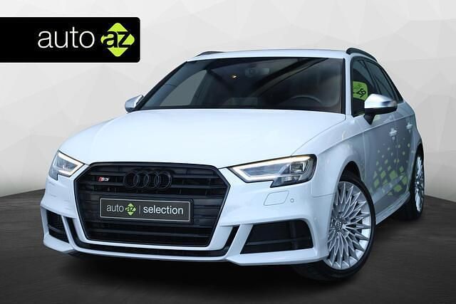 Wit Gebruikt 2018 Audi A3 Sportback Hatchback | € 31.900 (Duur) - Afbeelding 1/4