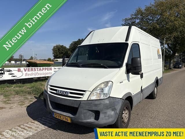Wit Gebruikt 2008 Iveco Daily Van | € 2.500 (Goede deal) - Afbeelding 1/4
