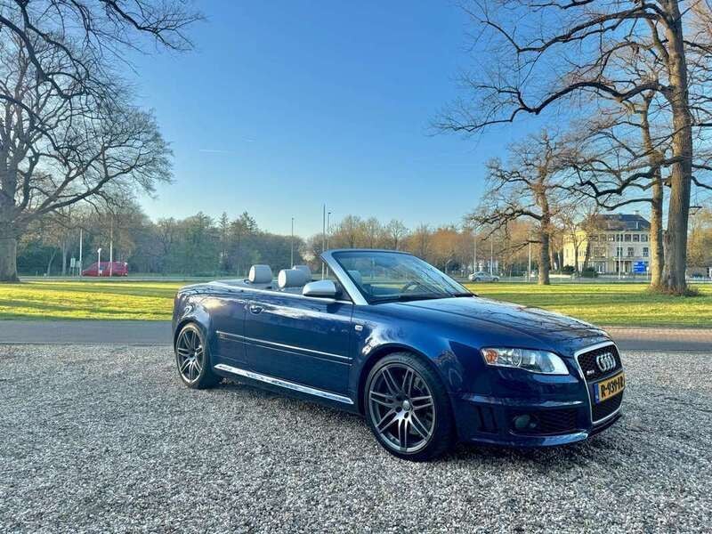 Blauw Gebruikt 2006 Audi RS4 Cabriolet | € 54.450 - Afbeelding 1/4