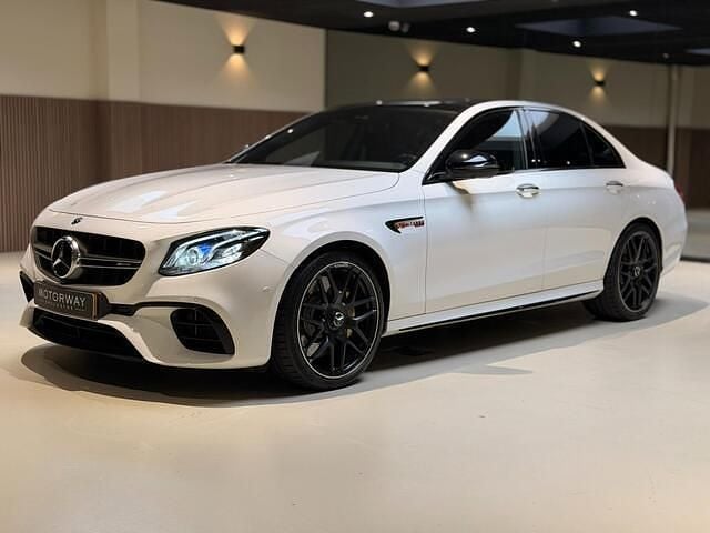 Wit Gebruikt 2020 Mercedes E63S AMG AMG Sedan | € 77.950 - Afbeelding 1/4