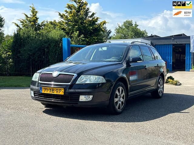 Zwart Gebruikt 2007 Skoda Octavia Ambiente Stationwagen | € 1.500 (Eerlijke prijs) - Afbeelding 1/4