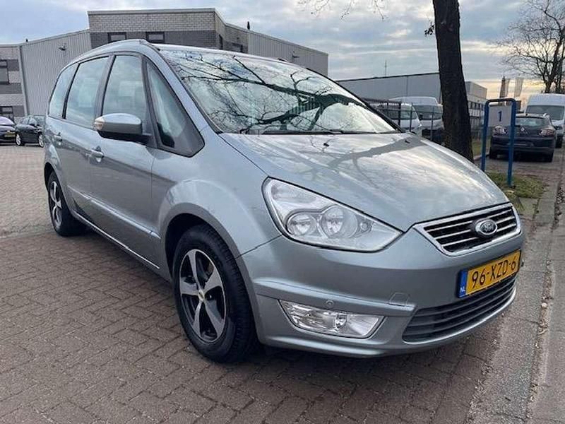 Grijs Gebruikt 2012 Ford Galaxy Trend MPV | € 4.950 (Eerlijke prijs) - Afbeelding 1/4
