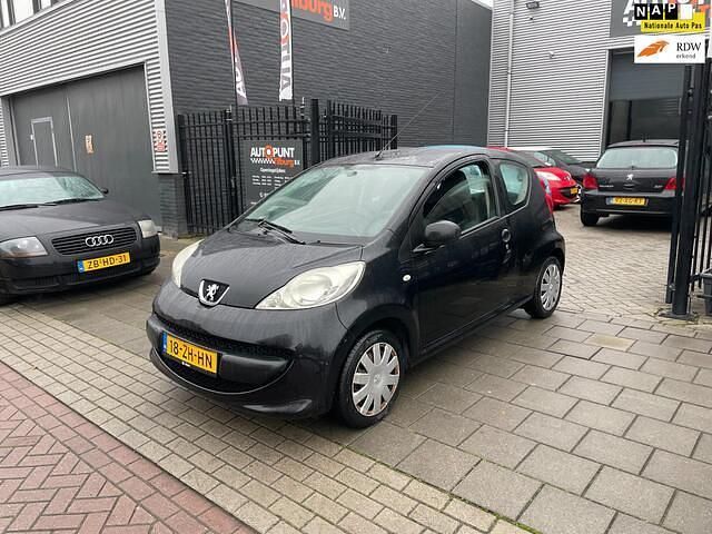 Zwart Gebruikt 2008 Peugeot 107 Hatchback | € 2.499 (Eerlijke prijs) - Afbeelding 1/4