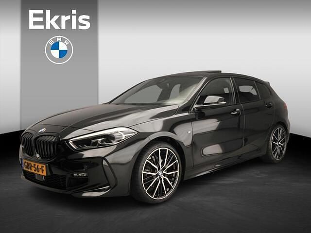 Zwart Gebruikt 2024 BMW 118 M Sport Hatchback | € 37.900 (Eerlijke prijs) - Afbeelding 1/4
