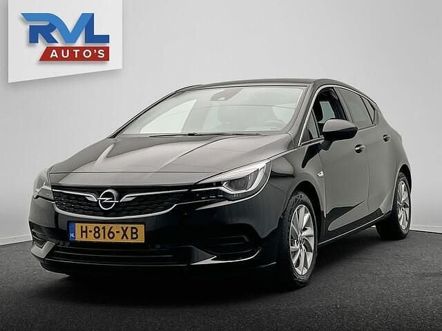 Zwart Gebruikt 2020 Opel Astra Elegance Hatchback | € 12.400 (Goede deal) - Afbeelding 1/4