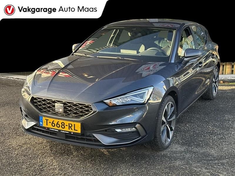 Grijs Occasion 2020 Seat Leon FR Hatchback | € 21.749 (Eerlijke prijs) - Afbeelding 1/4