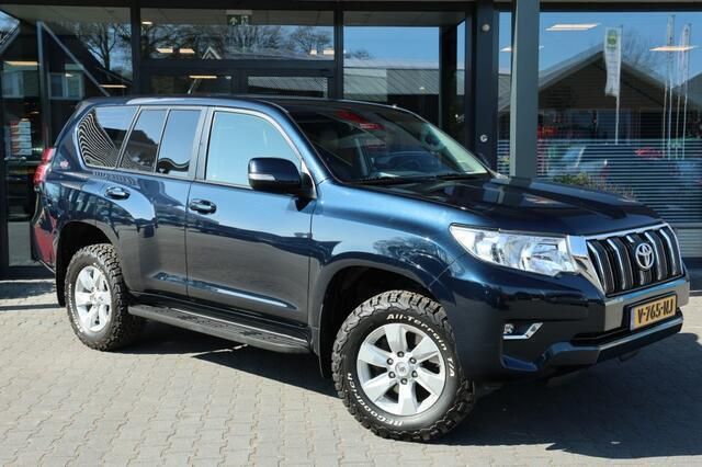 Blauw Gebruikt 2018 Toyota Land Cruiser SUV | € 39.995 (Eerlijke prijs) - Afbeelding 1/4